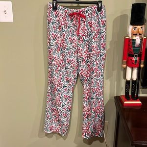 Like NEW Nautica Women’s Christmas Holly/Holiday Fleece Pajama Pants. Size M.